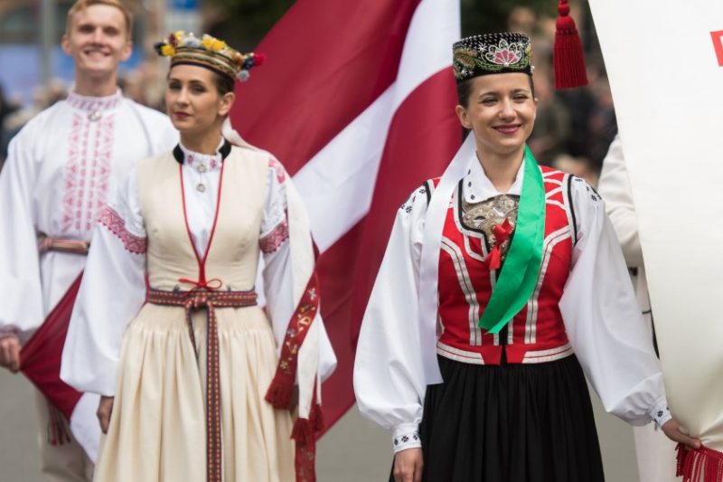 Đất nước thiếu đàn ông trầm trọng, dịch vụ “thuê chồng theo giờ” nở rộ